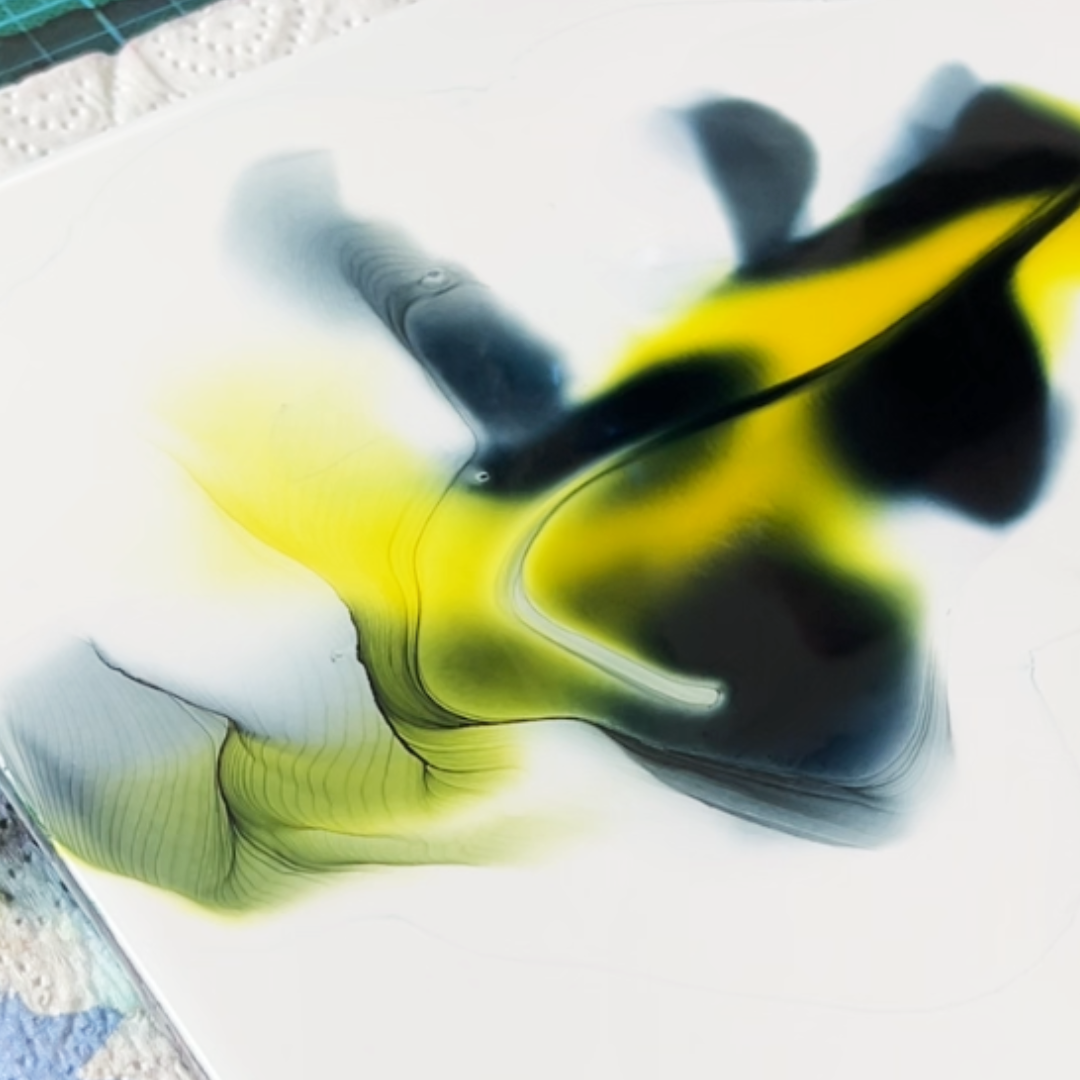 Fluid ink formation process showing organic yellow and black pigment flow under specified ambient surface conditions by VHacademy