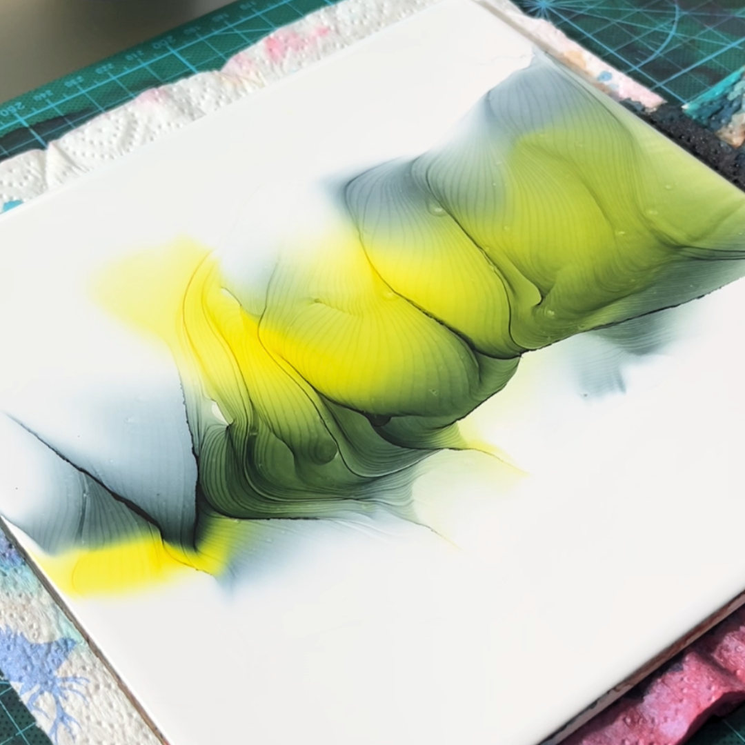 Linear wave formation of translucent olive green and vivid bright yellow alcohol ink blends by VHacademy